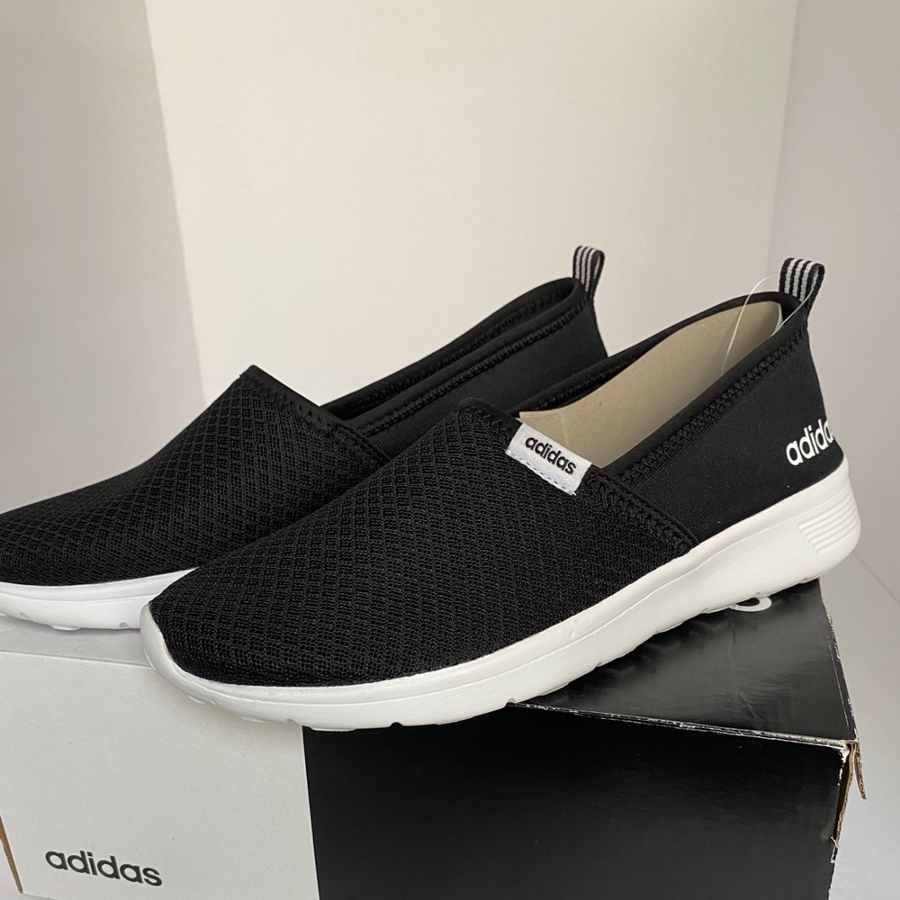 NEW WOMENS LITE RACE SLIP ON SNEAKER/SHOE SIZE 8.5